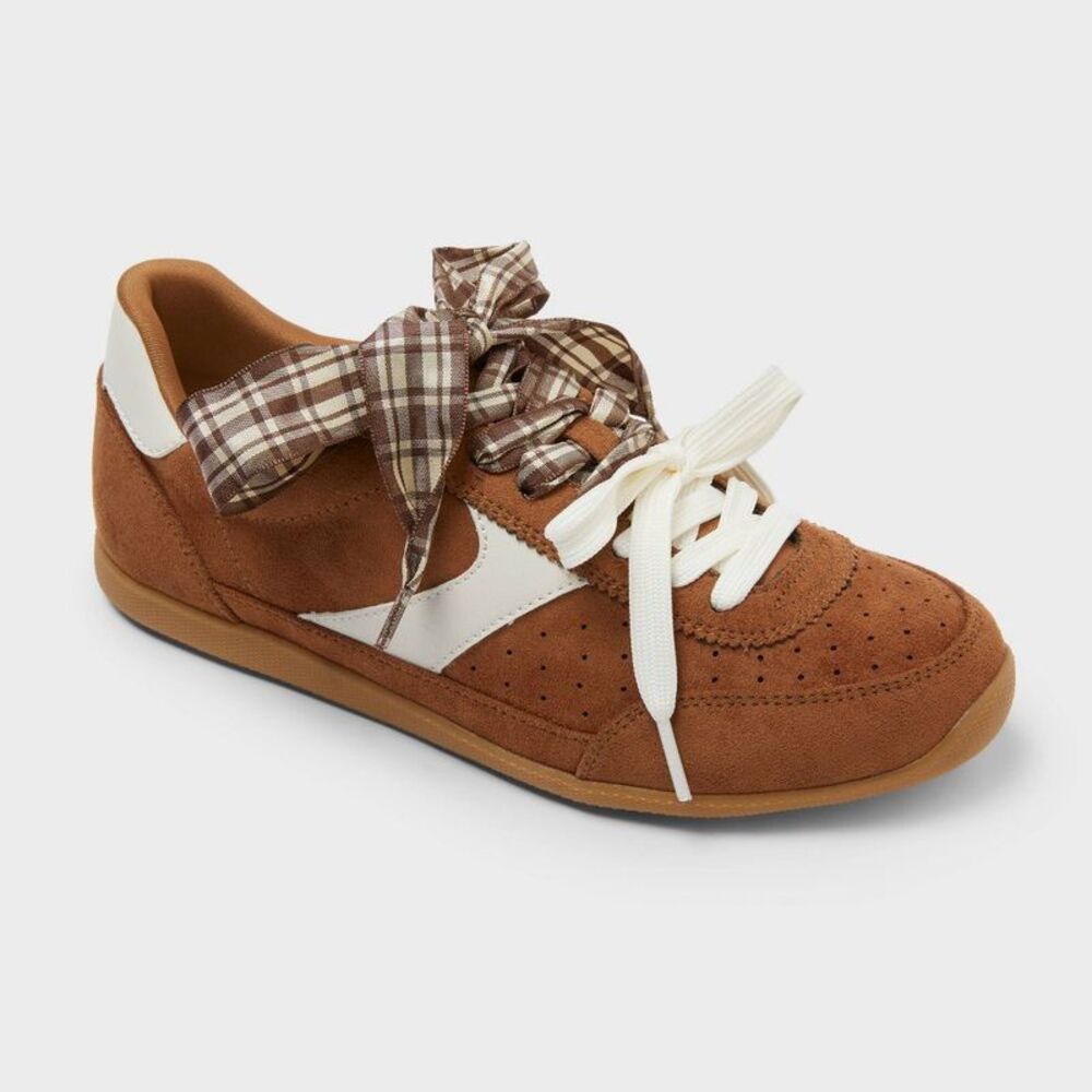 Women's Sammy Sneakers - Universal Thread Chestnut 9.5